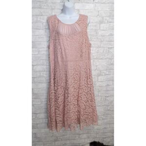 Torrid Pink Special Occasion Dress Lace Overlay Silver Metallic Thread‎ Size 16